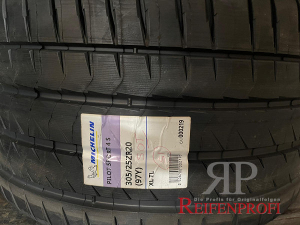 Michelin P-SP4S 305/25ZR20 (97Y) XL - D, A, 2, 73d 305/25 R20 97Y NEUREIFEN DOT 2023