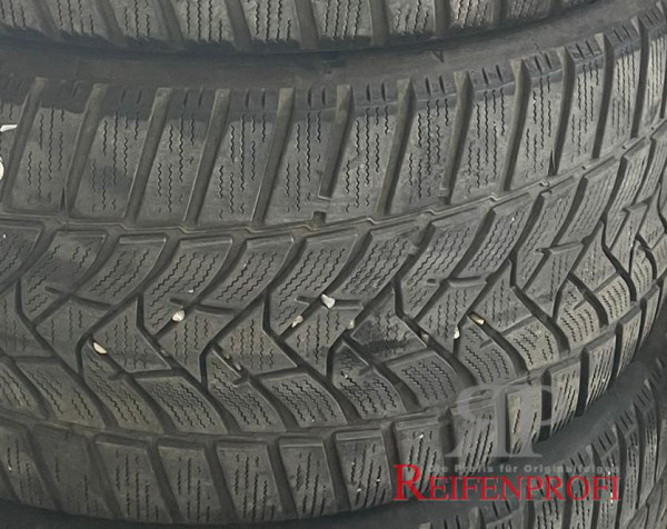 Dunlop Winter Sport 5 WIN-5 Winterreifen 245/40 R18 97V DOT 2018 4mm W12