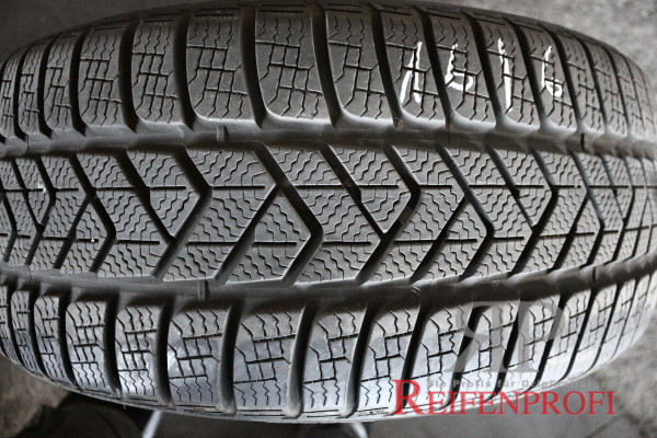 Pirelli Sottozero Serie 3 MGT 245/35 R21 96W Winterreifen DOT 2016 6mm WR7